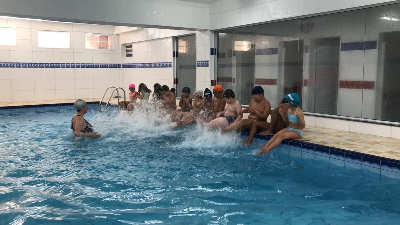 Piscina com Água Salinizada